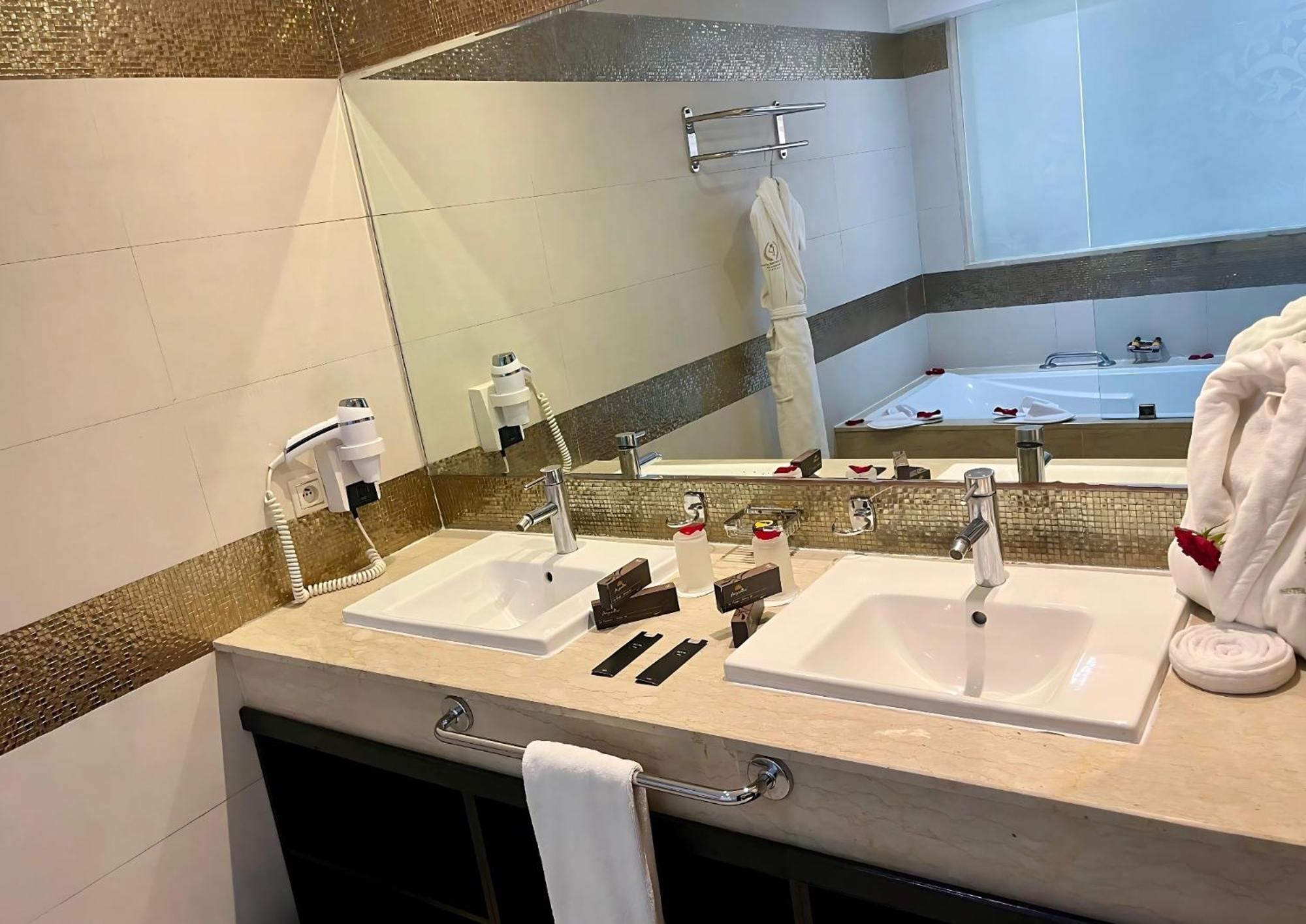 Hotel Prestige Boutique & 5*